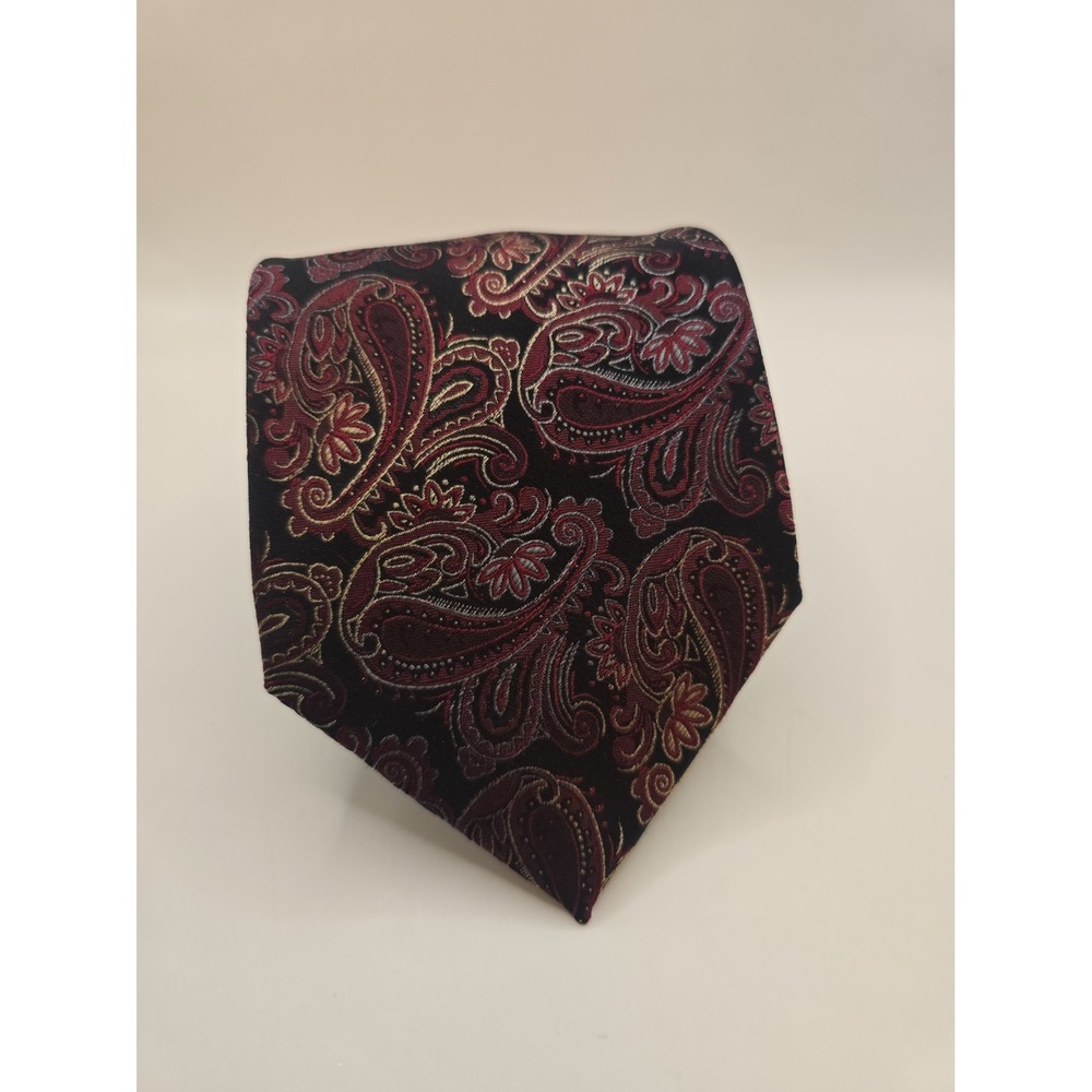 Platinum Designs Silk Tie 4 X 60 in Black & Burgandy Paisley
